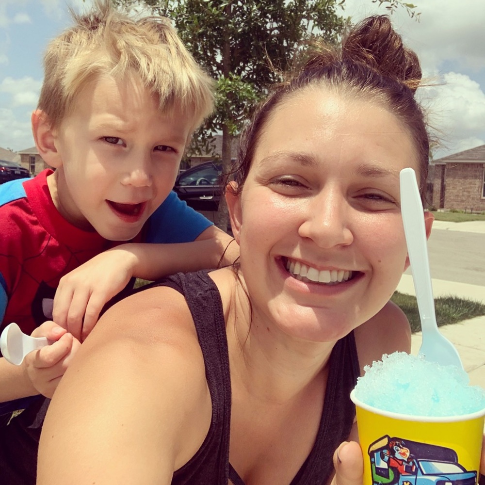 Meet your Posher, Kelli